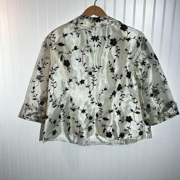 Dressbarn Evening Jacket Women 20W White Black Floral Print Crystal Hook Long Sl - Picture 10 of 10